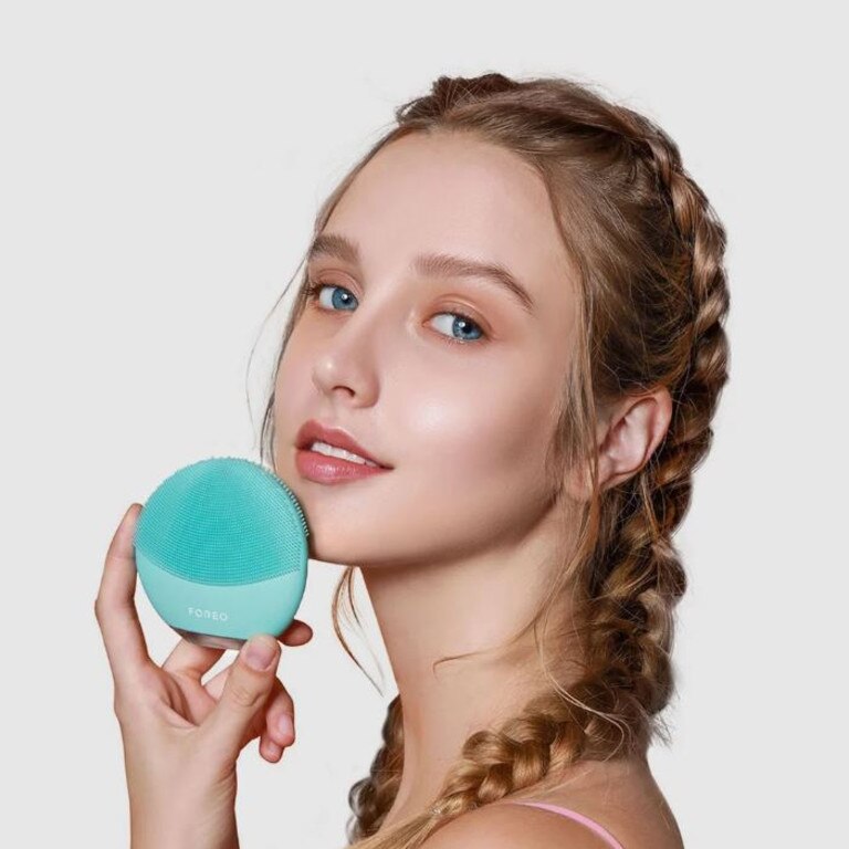 FOREO LUNA Mini 3 Facial Cleansing Massager – Mint. Picture: THE ICONIC.