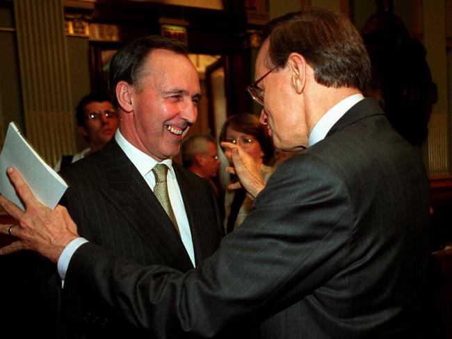 NSW /Prem Bob Carr (L) warmly greets former /PM Paul Keating following 03/02/99 memorial service for former ALP /MP Jim "Diamond" McClelland at Sydney's Town Hall.