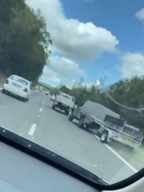 The ute lost control, with its trailer fishtailing to the right.