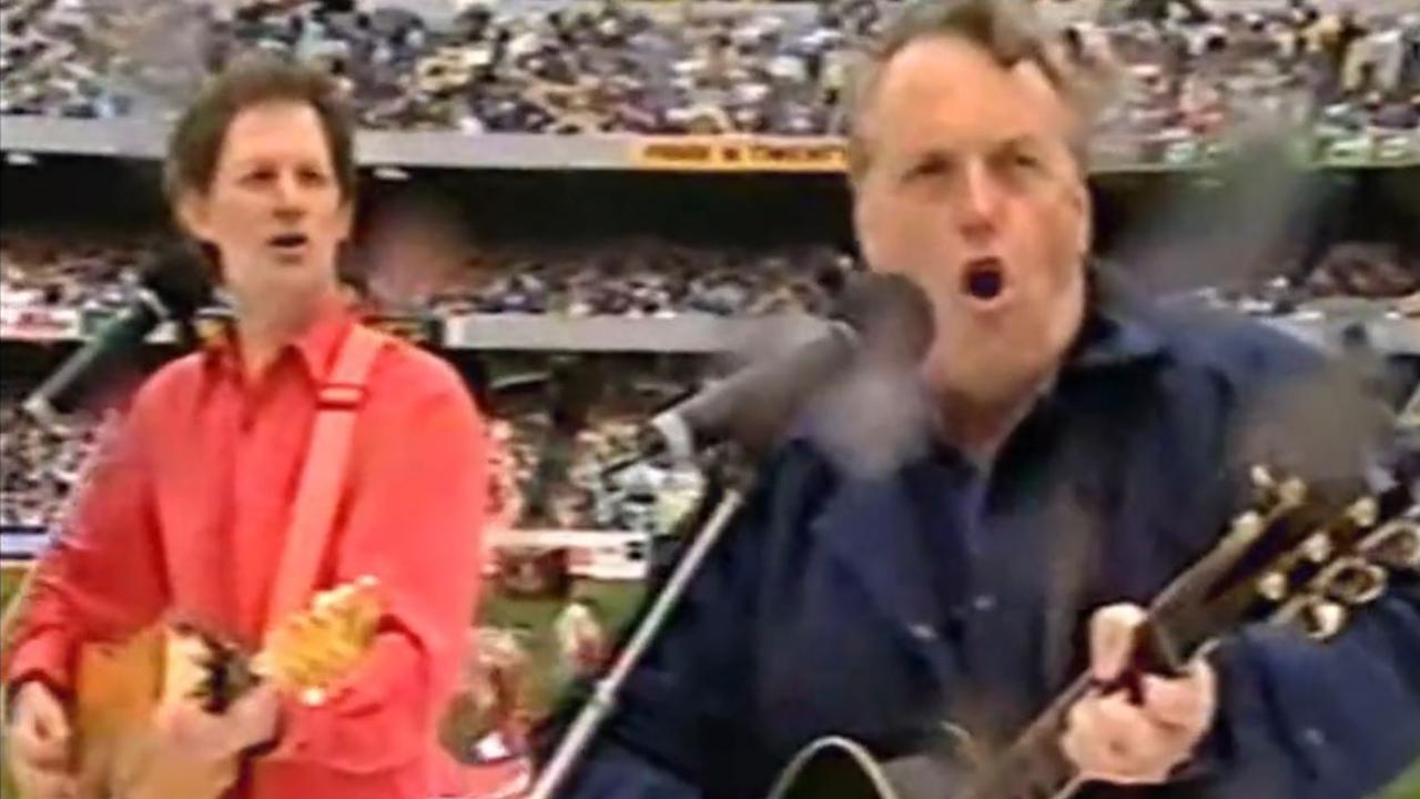 Legendary singer roasts Gillon McLachlan over grand final show