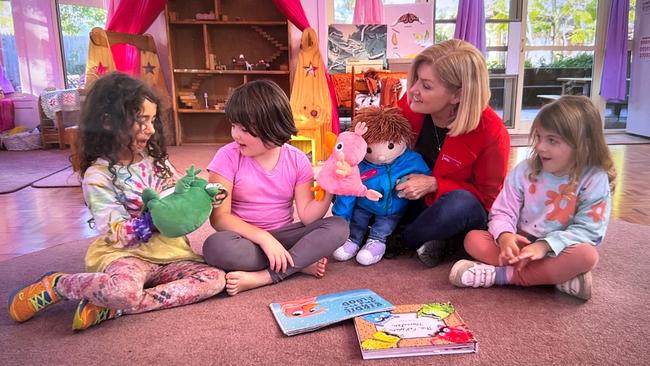 Aya, Olive, Jack, Lisa and Maya during a special visit by Jack and his handler Lisa Wilson at Lilly Pilly Community Preschool for the Strong Minds in the Early Years program. Jack is helping kids impacted by the 2022 floods.