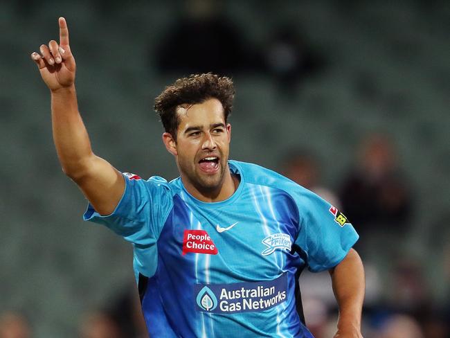 Wes Agar celebrates a wicket against the Melbourne Renegades in the Big Bash in December, 2021. Photo: Sarah Reed/Getty Images.