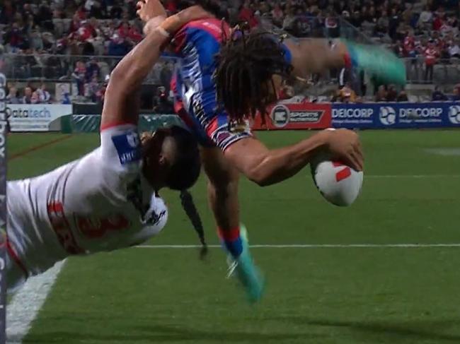 Dominic Young flies for a try against the St George Illawarra Dragons in Round 24, 2023.