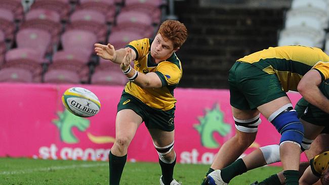 Halfback Spencer Jeans in action for Australian Schoolboys. Picture: AAP/John Gass