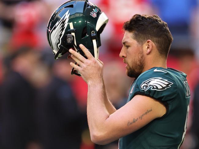 GLENDALE, ARIZONA - FEBRUARY 12: Arryn Siposs #8 of the Philadelphia Eagles warms up prior to playing the Kansas City Chiefs in Super Bowl LVII at State Farm Stadium on February 12, 2023 in Glendale, Arizona. (Photo by Gregory Shamus/Getty Images)