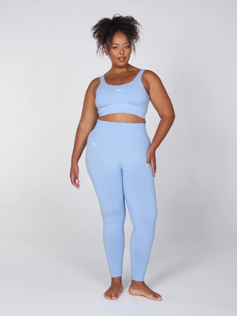 blue leggings and top
