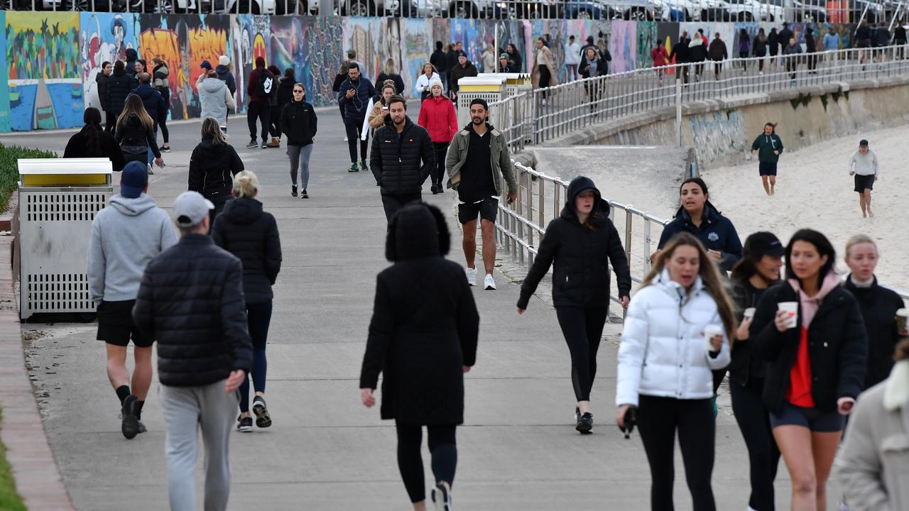 People walking should be wearing masks, one expert says. Picture: Joel Carrett/NCA NewsWire