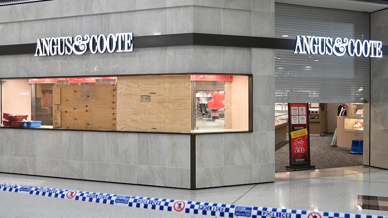 Thieves’ hefty jewellery haul after shopping centre ram-raid