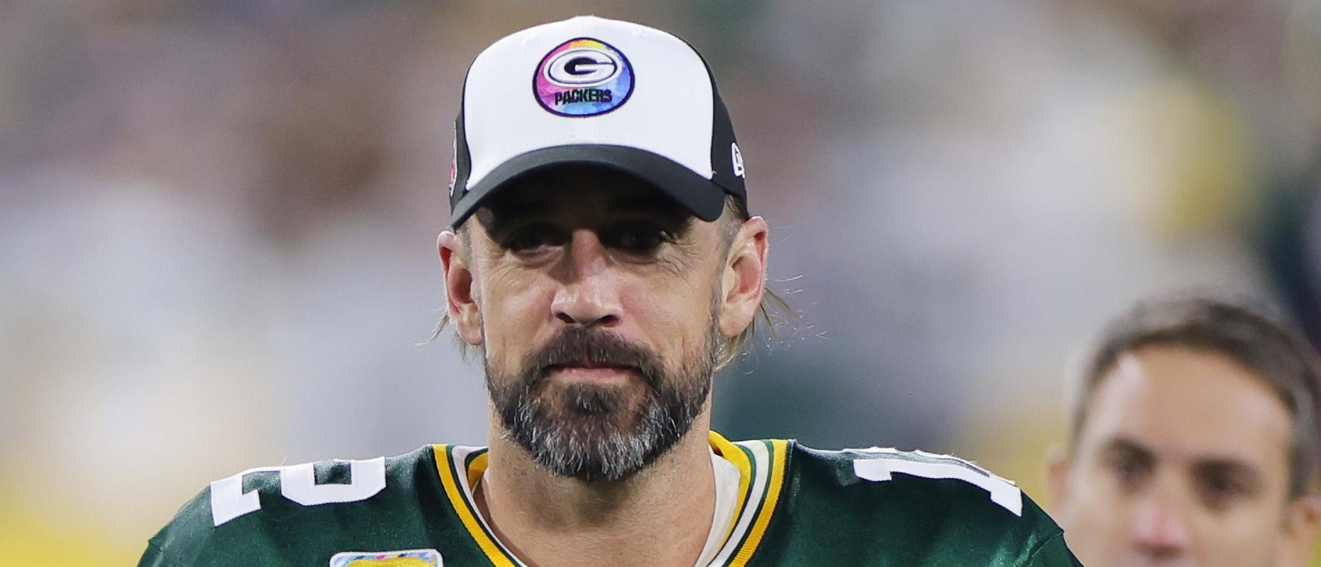 Aaron Rodgers curiously missing from Packers' London photo