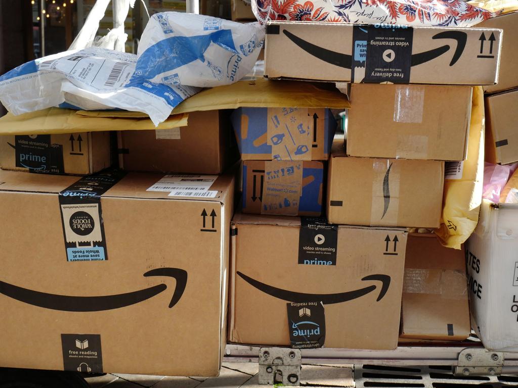 Amazon Offers To Pay Employees To Quit Their Jobs And Deliver Packages ...