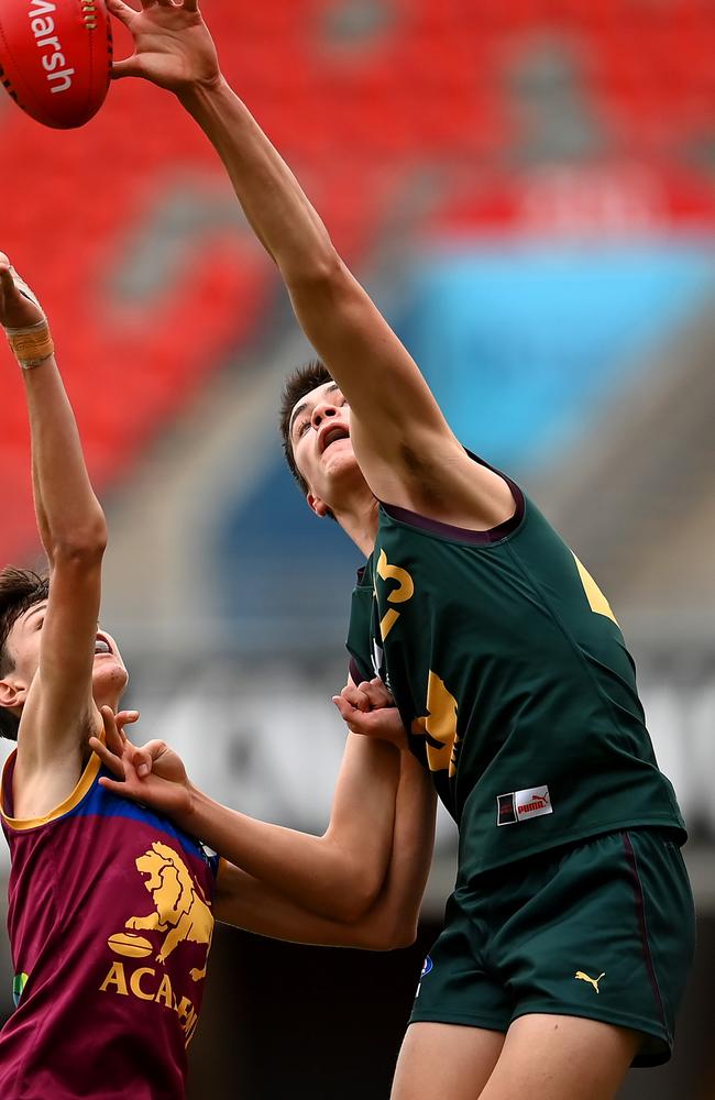 Ewan Dillon in action for Tassie last year. Photo: AFL Photos via Getty Images.