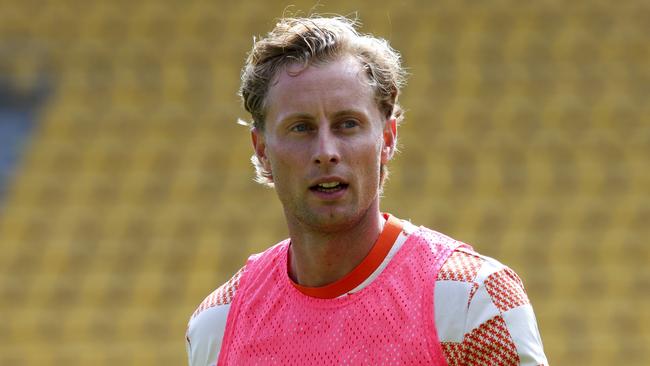 Austin Ludwik of the Roar warms up during the round 18 A-League Men match between Wellington Phoenix and Brisbane Roar. Photo: Hagen Hopkins/Getty Images