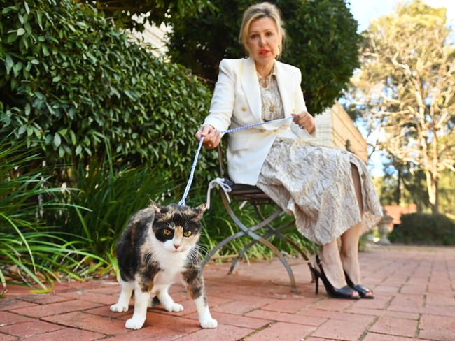 6/9/22. Councilor Therese Britton-La Salle with her cat Lucy. The City of Campbelltown are pushing for strict cat by-laws that will see cats confined to houses with a curfew and they must be leashed outside. Therese is opposing the cat by-law.Picture: Keryn Stevens