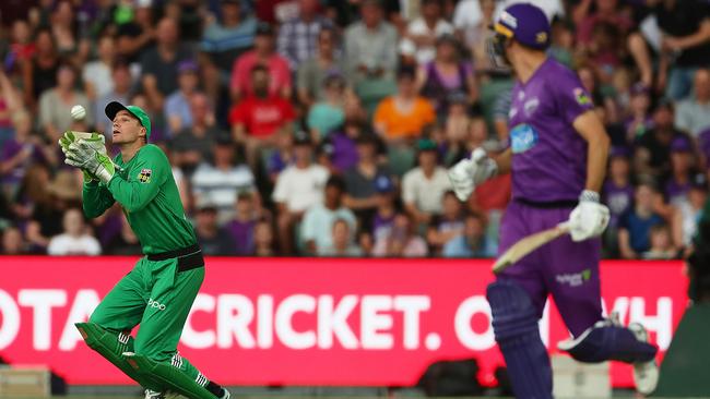 Pete Handscomb of the Stars takes a catch to dismiss Simon Milenko of the Hurricanes at University of Tasmania Stadium. Picture: MARK METCALFE/GETTY IMAGES