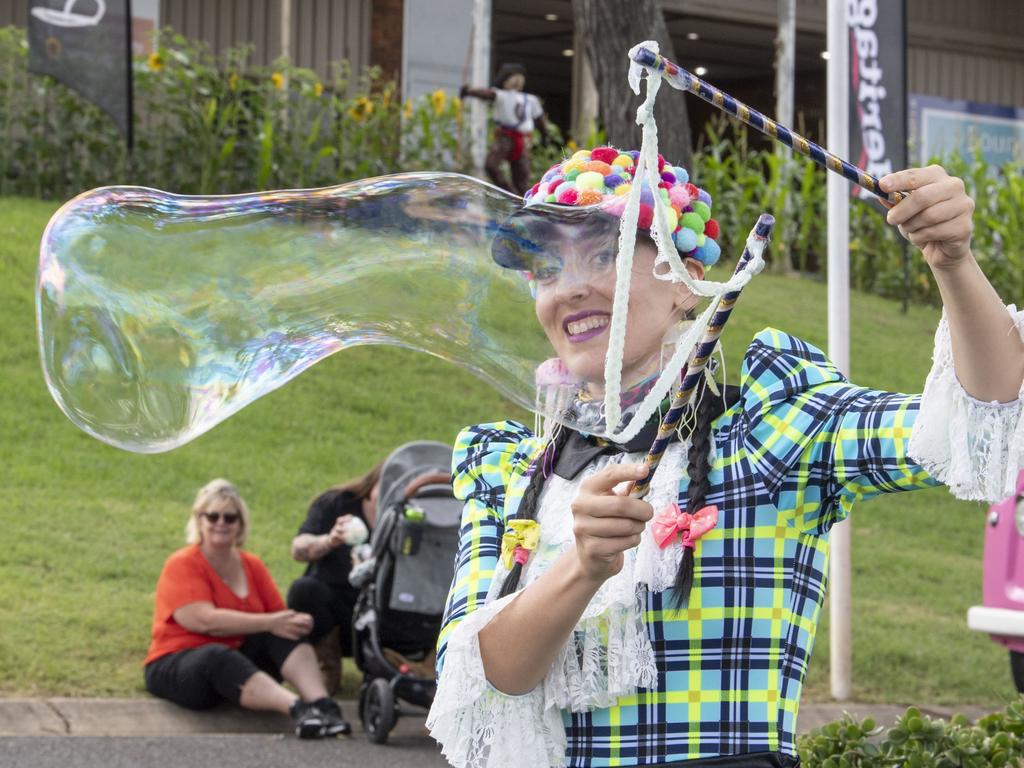 Helly Hoops makes bubbles on day 3 of the Toowoomba Royal Show. Sunday, March 27, 2022. Picture: Nev Madsen.