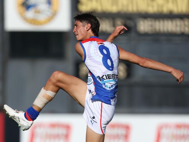 MELBOURNE, AUSTRALIA - APRIL 12: Zac McCarthy of the Chargers kicks a goal during the 2025 Coates Talent League Boys Round 03 match between the Sandringham Dragons and the Oakleigh Chargers at Trevor Barker Beach Oval on April 12, 2025 in Melbourne, Australia. (Photo by Rob Lawson/AFL Photos)