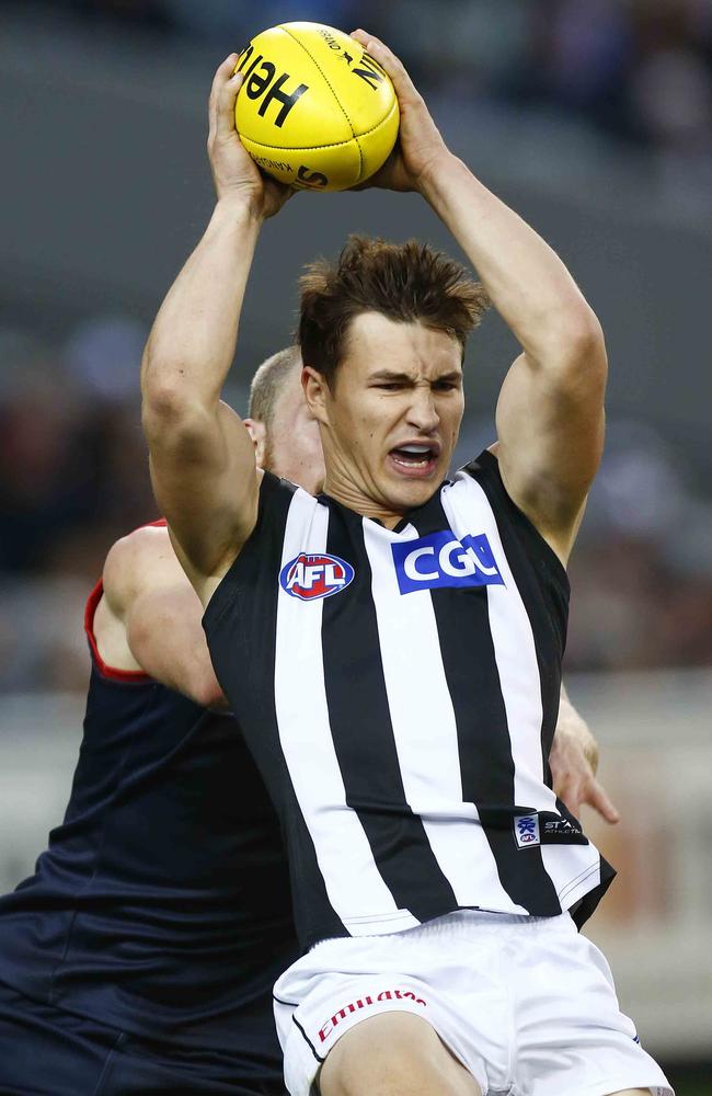 Kyle Martin marking at the MCG.