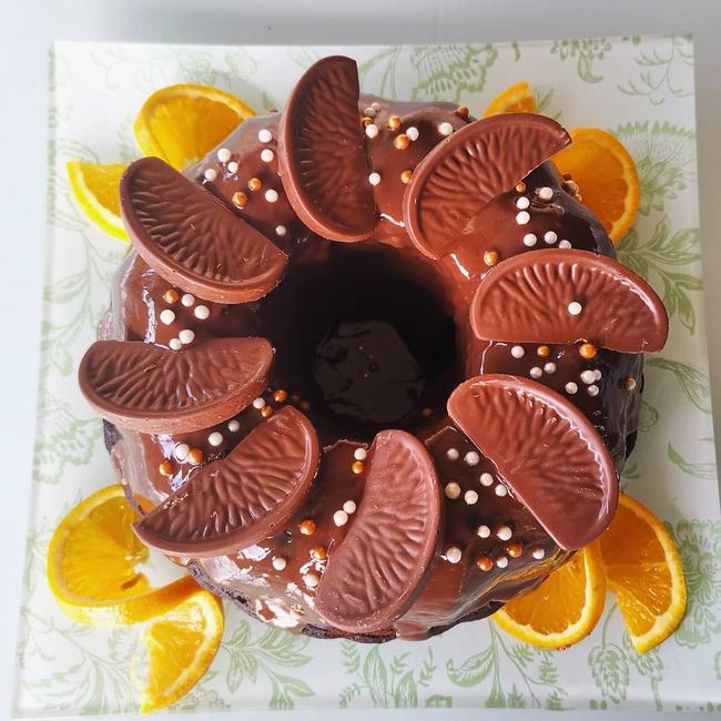 Get Bundt offers a wide variety of customised bundt cakes for any occasion.