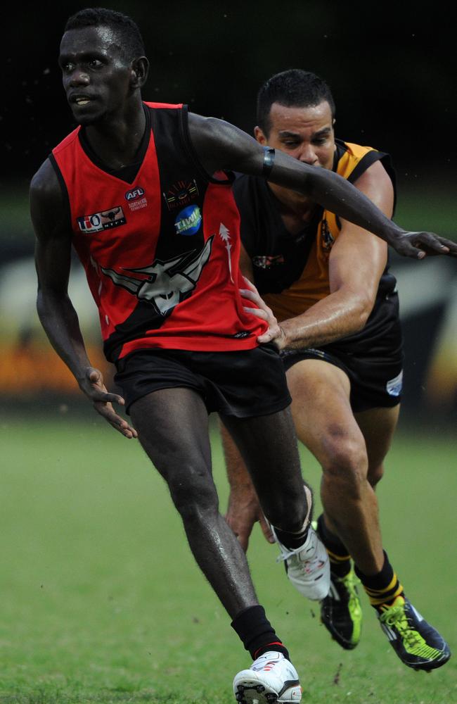 Dion Munkara playing for the Tiwi Bombers.