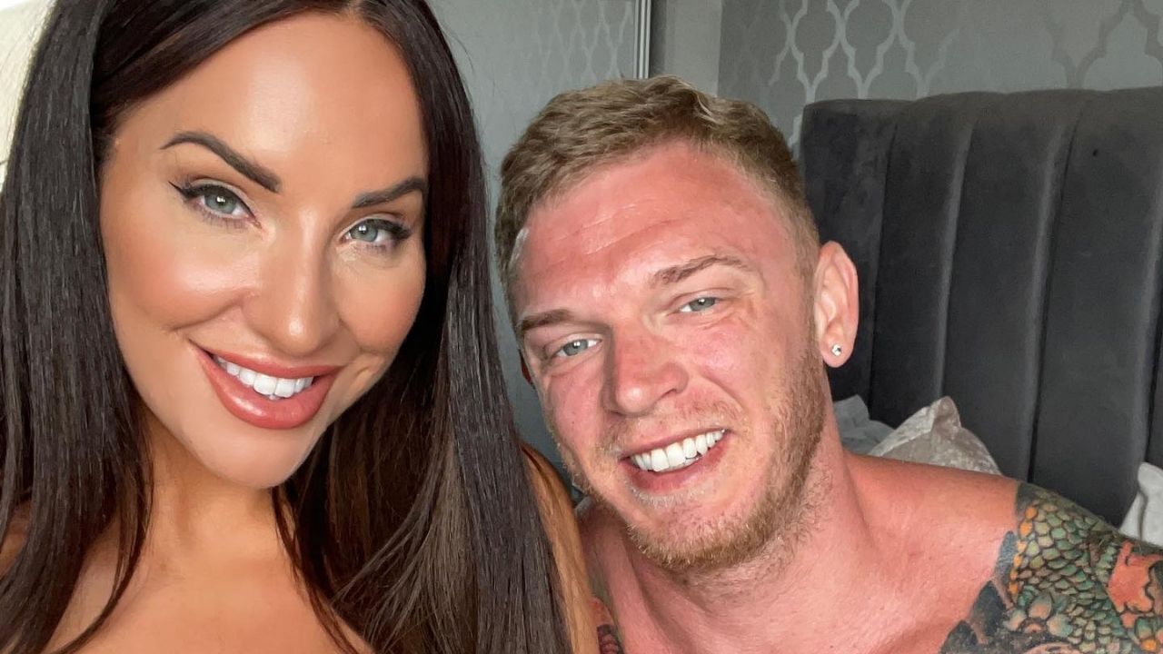 OnlyFans couple earn $61K a month after making porn to spend more time together Kidspot