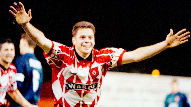 Whyalla-born Carl Veart celebrates his winning FA Cup goal for Sheffield United against Arsenal in 1996. Picture: AP Photo / Brian Williamson PA