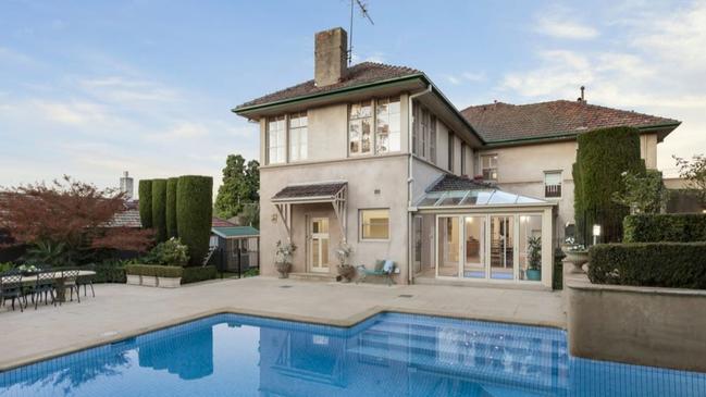 The 1937 triple-brick Burke Rd, Kew that was sold pre-auction.