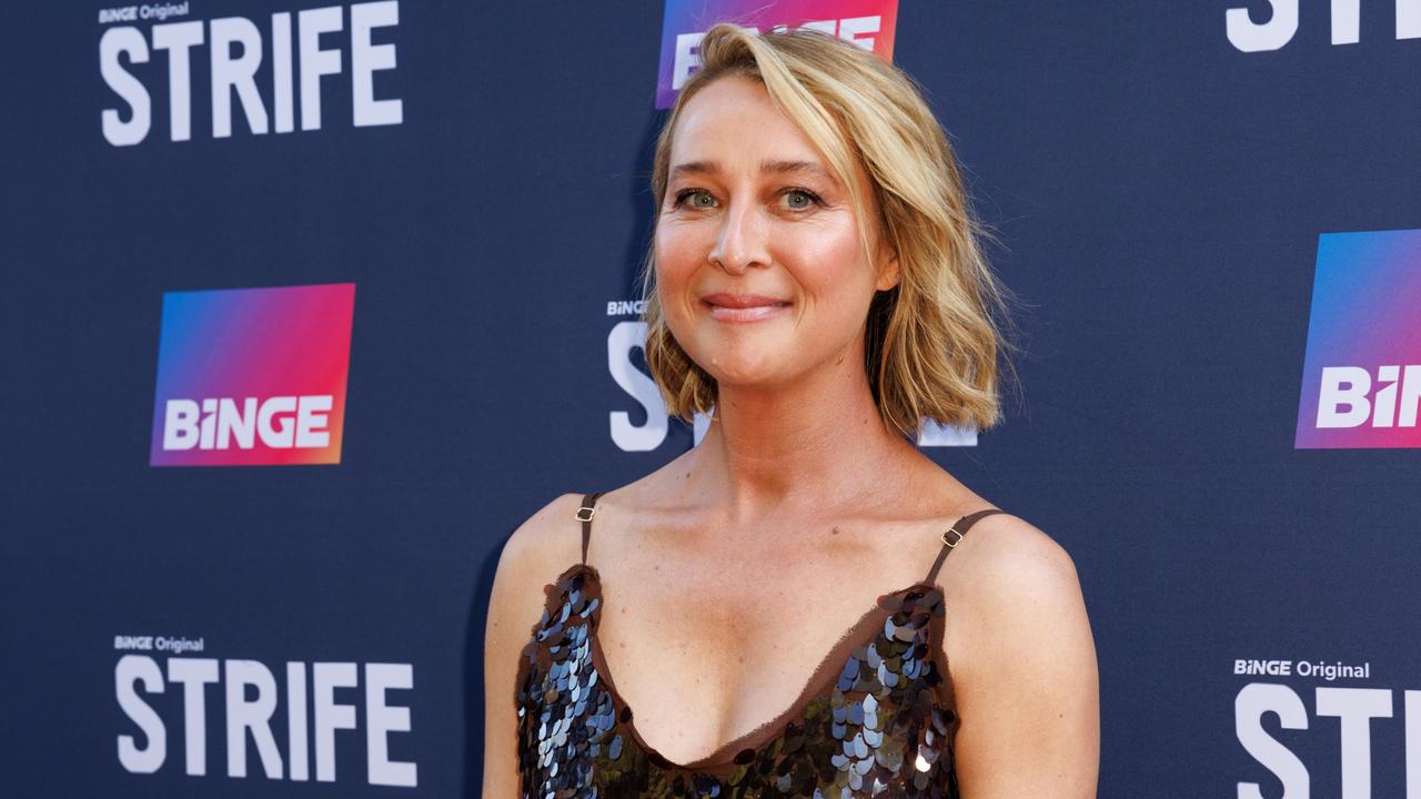 Asher Keddie Attends Premiere Of Hot New Aussie Series Strife Townsville Bulletin 5729