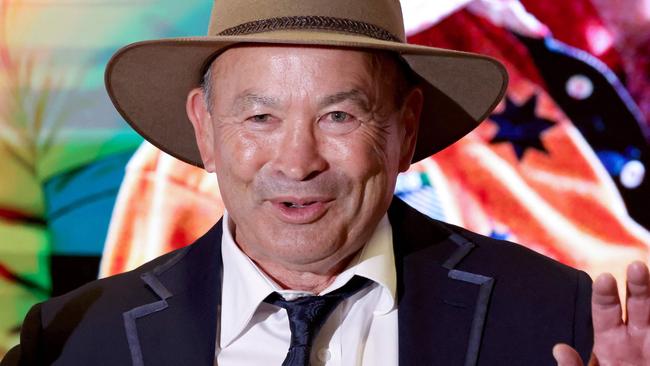 Australiaâs rugby team head coach Eddie Jones speaks to media at the Sydney International Airport on August 17, 2023, as the team prepares to depart for the 2023 Rugby World Cup in France. (Photo by David GRAY / AFP) / -- IMAGE RESTRICTED TO EDITORIAL USE - STRICTLY NO COMMERCIAL USE --