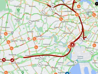 Peak hour chaos as van fire shuts down Sydney tunnel