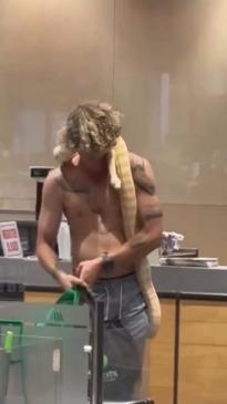 Queensland man brings snake to Aldi