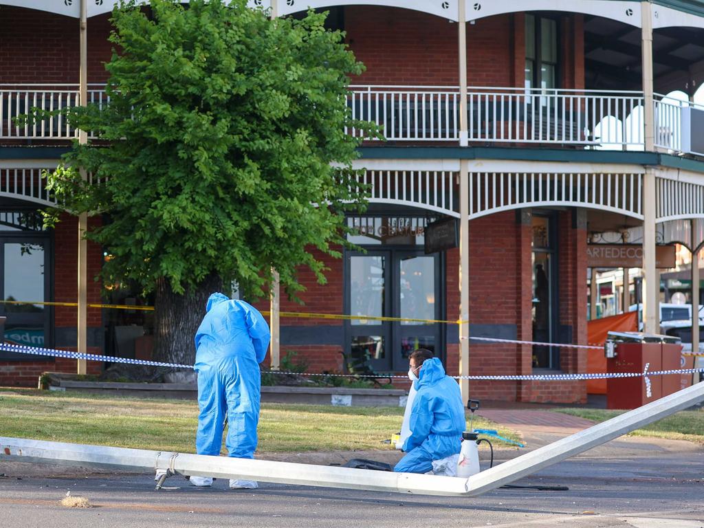 Investigators at the scene of the crash in Daylesford. Picture: Brandan Beckett