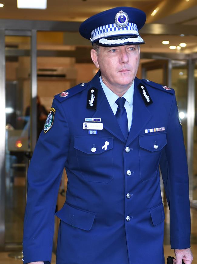 NEW Police Commissioner Mick Fuller has pledged to end the infighting at the top of the cops.