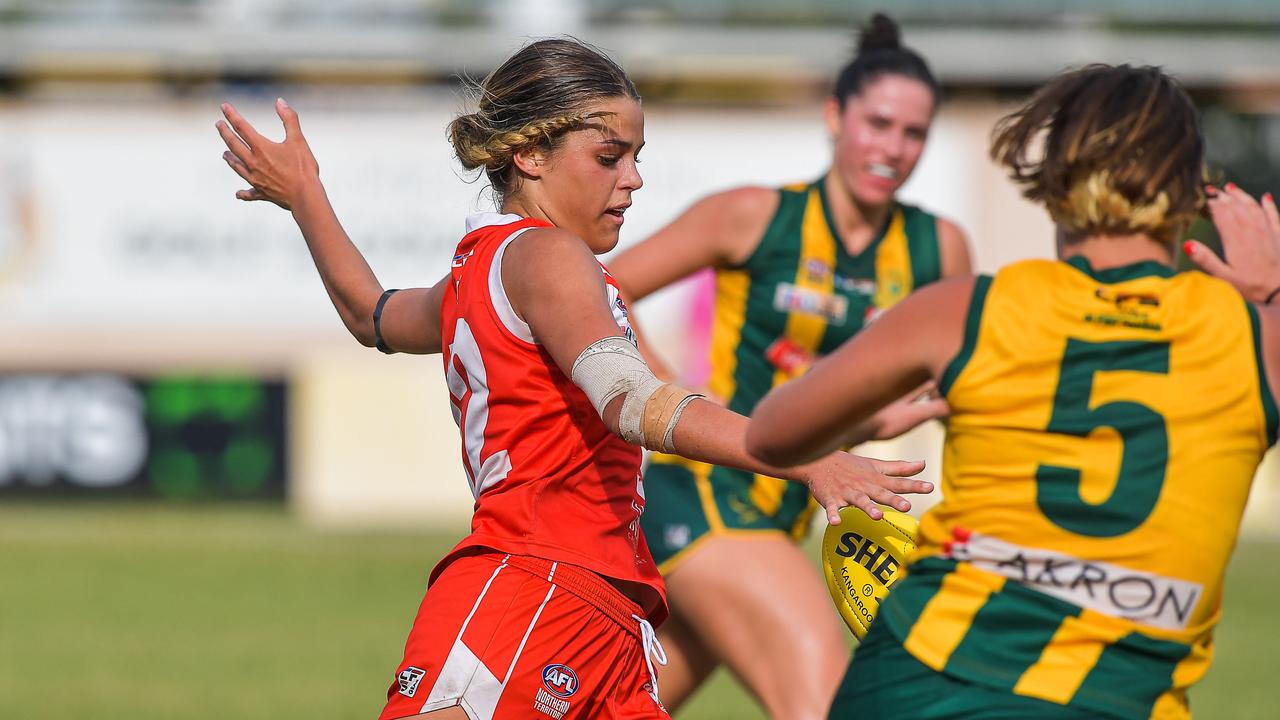 Waratah vs PINT in the 2022-23 NTFL womenÃ•s grand final. Picture: PEMA TAMANG Pakhrin