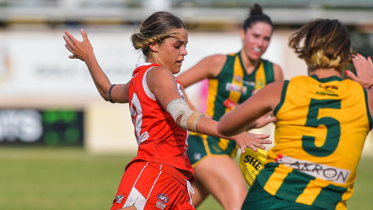 Waratah vs PINT in the 2022-23 NTFL womenÃ&#149;s grand final. Picture: PEMA TAMANG Pakhrin