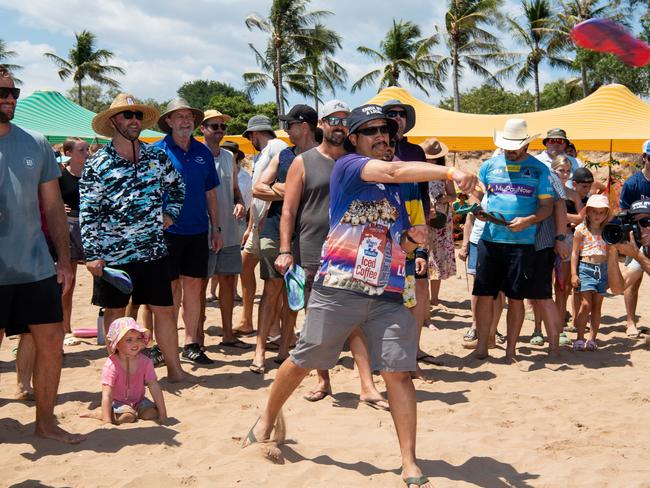 MenÃ•s SlappaÃ•s Thong Throw at the Darwin Beer Can Regatta at Mindil Beach, 2024. Picture: Pema Tamang Pakhrin