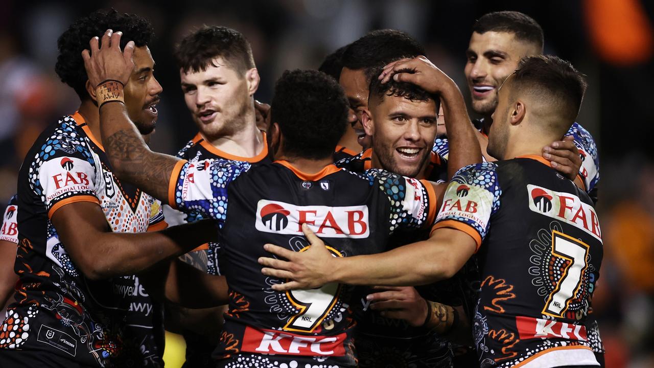 Wests Tigers vs Penrith Panthers Prediction, Betting Tips & Odds