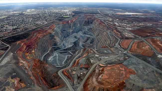 The Kalgoorlie Super Pit is jointly owned by Northern Star Resources and Saracen Minerals. Picture: Bloomberg News