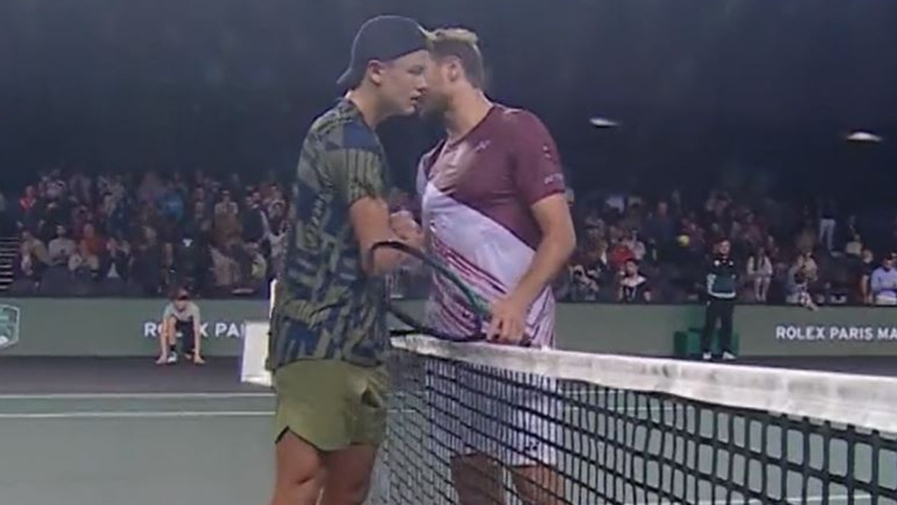 Tennis news 2022 Stan Wawrinka, Holger Rune, handshake, Paris Masters, video, exchange, Aneke Rune, Casper Ruud