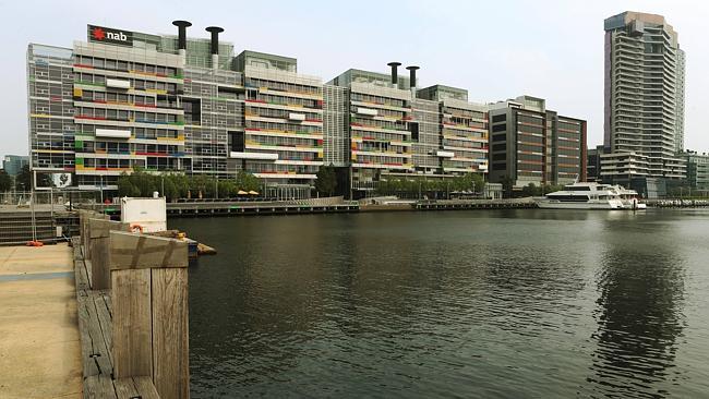 A major report has suggested a beach can revitalise Docklands.