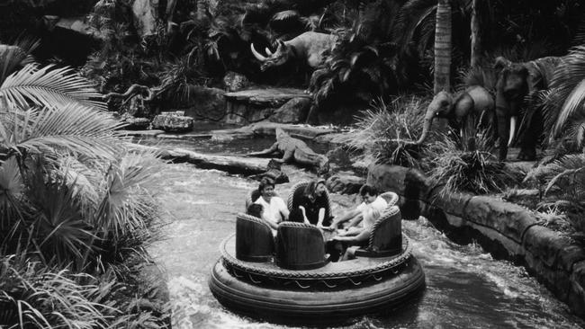 An image of Dreamworld's Thunder River Rapids ride in 1995.