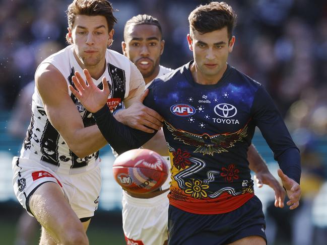 The last few matches between Collingwood and Adelaide have been brilliant. Picture: Michael Klein
