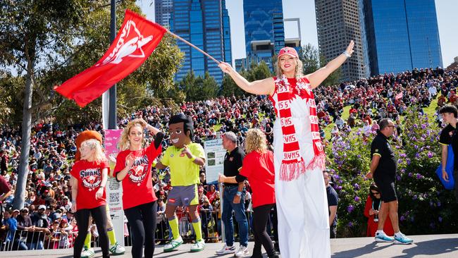 Swans fans felt 10-feet tall. Picture: NewsWire/Nadir Kinani