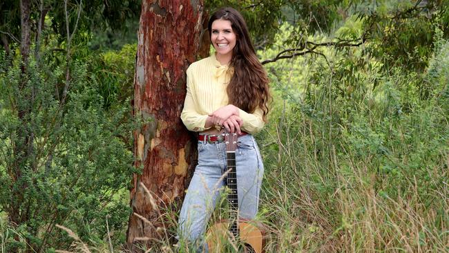 Country singer-songwriter Fanny Lumsden in Melbourne for the release of her third album, Fallow Picture: Stuart McEvoy