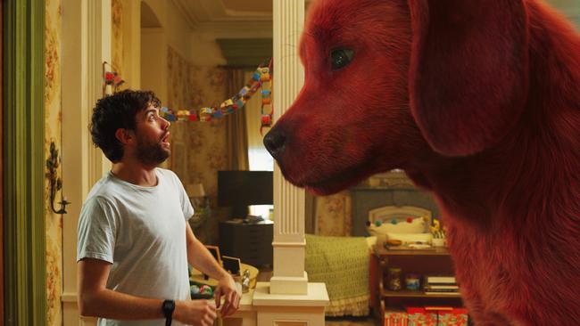 Jack Whitehall as Uncle Casey in a scene from Clifford the Big Red Dog.