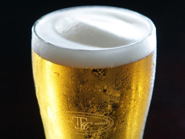 A schooner of beer seen in Sydney with a new study that has been done shows how drinking five schooners affects top class athletes performance in their sport.