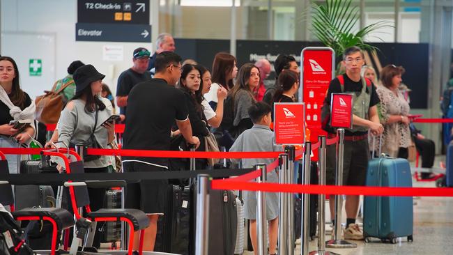 Qantas ranks 10th in punctuality among airlines based in the Asia Pacific region. Picture: NewsWire / Luis Enrique Ascui