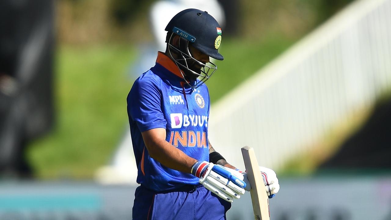 Virat Kohli broke another record but failed to see India home against South Africa during the 1st ODI at Eurolux Boland Park on Jan 19, 2022. Photo: Getty Images