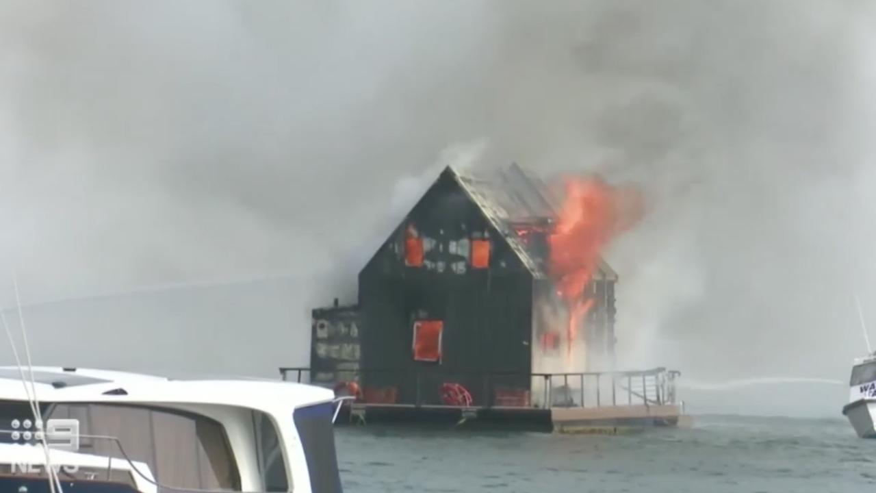 The luxury houseboat couldn’t be saved. Picture: 9 News