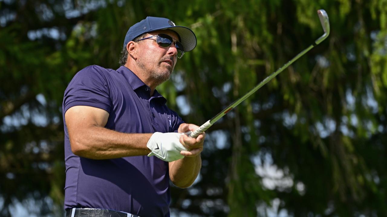 SUGAR GROVE, ILLINOIS - SEPTEMBER 16: Team Captain Phil Mickelson of Hy Flyers GC plays his shot on the third tee during Day One of the LIV Golf Invitational - Chicago at Rich Harvest Farms on September 16, 2022 in Sugar Grove, Illinois. (Photo by Quinn Harris/Getty Images)