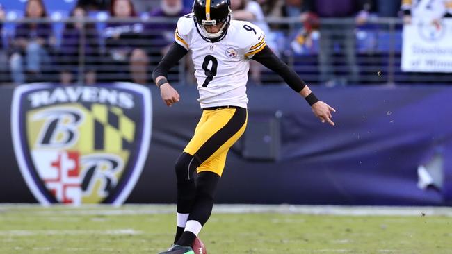 Kicker Chris Boswell #9 of the Pittsburgh Steelers kicks the ball off in the fourth quarter.